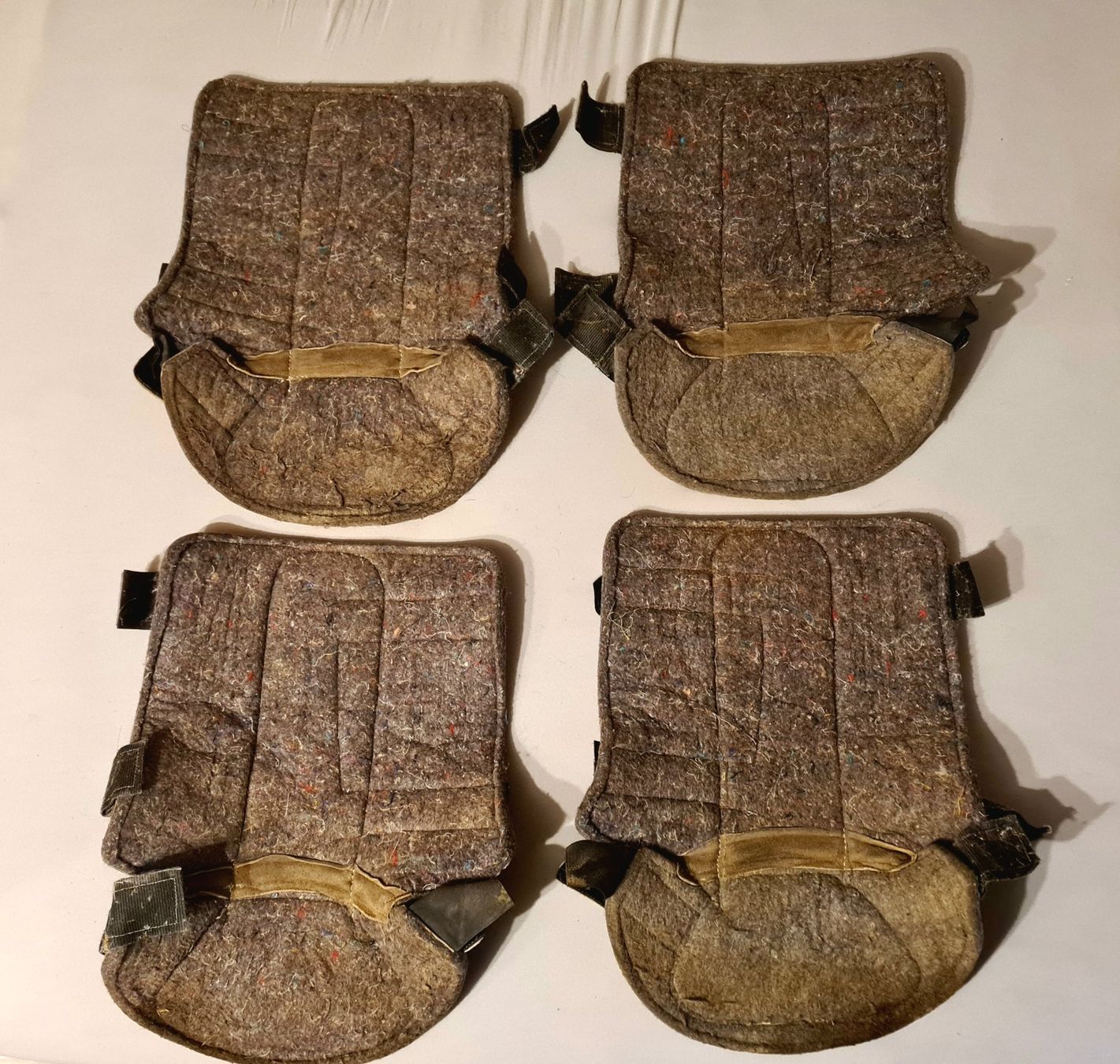 Stinchiere & Fasciature: Guêtres de transport | Transportgamaschen – Usato da Les Thioleyres venduto da Sakanicheval 1