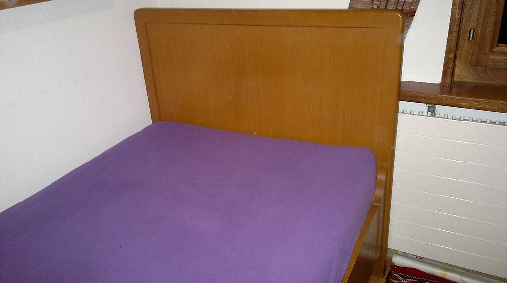 Letti: Einzelbett mit Nachttisch – Usato da Lengnau AG venduto da Mosaik4 1