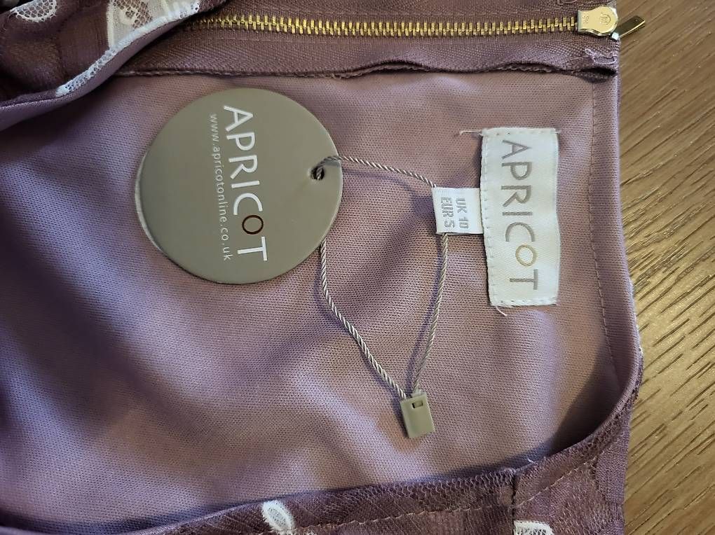 Vestiti: Kleid NEU von Apricot Grösse S – Usato da Windisch venduto da ank_6wwq 1