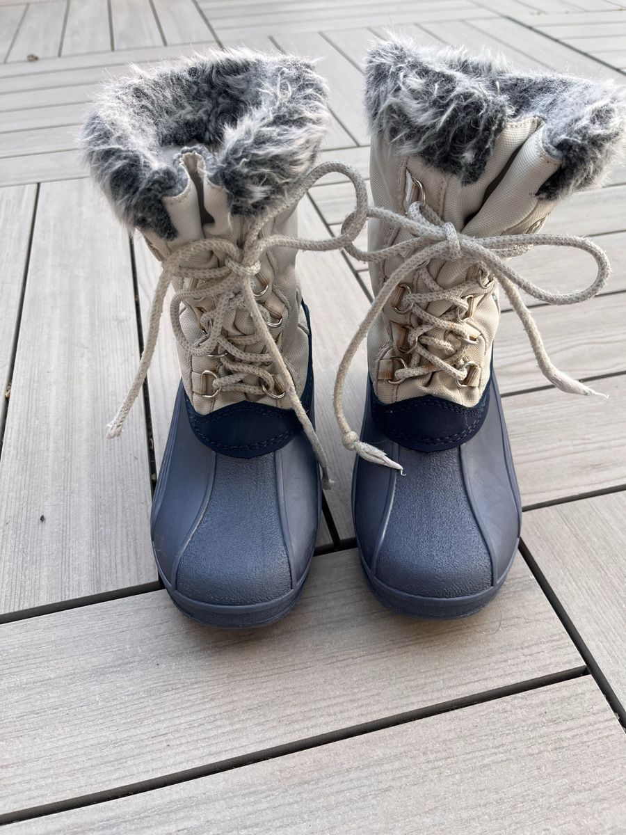 CMP Scarpe per ragazze: Schneestiefel Gr 33 – Usato da Vaglio venduto da Irukaijiu