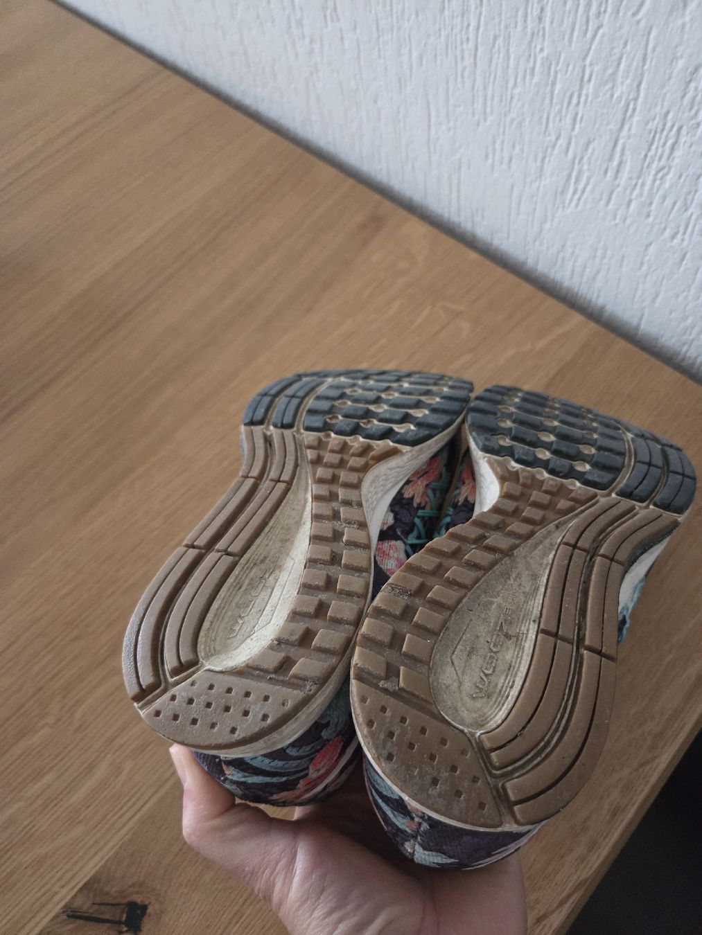 Nike Scarpe da donna: Nike Zoom Pegasus 32 / 37.5 – Usato da Oberuzwil venduto da Umlobo 3