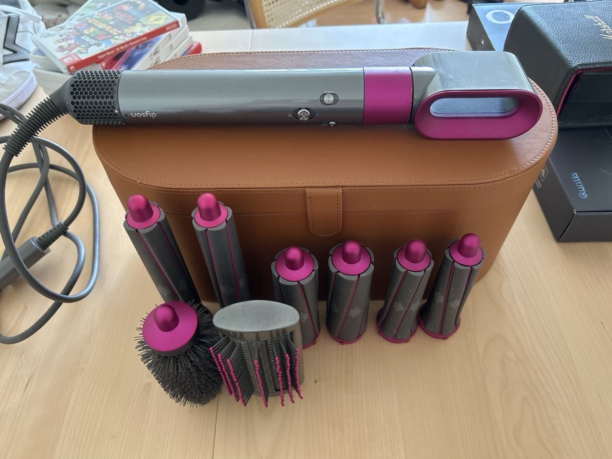 Dyson Asciugacapelli: Dyson Airwrap ab 1.-!!!! – Usato da Oensingen venduto da BestFashionDeals