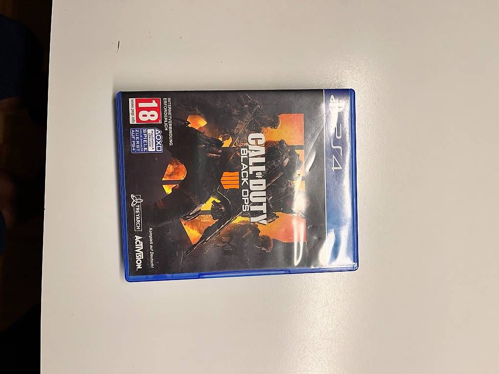 Giochi: Call of Duty Black OPs PS4 – Usato da Luzern venduto da dfr_dx5r