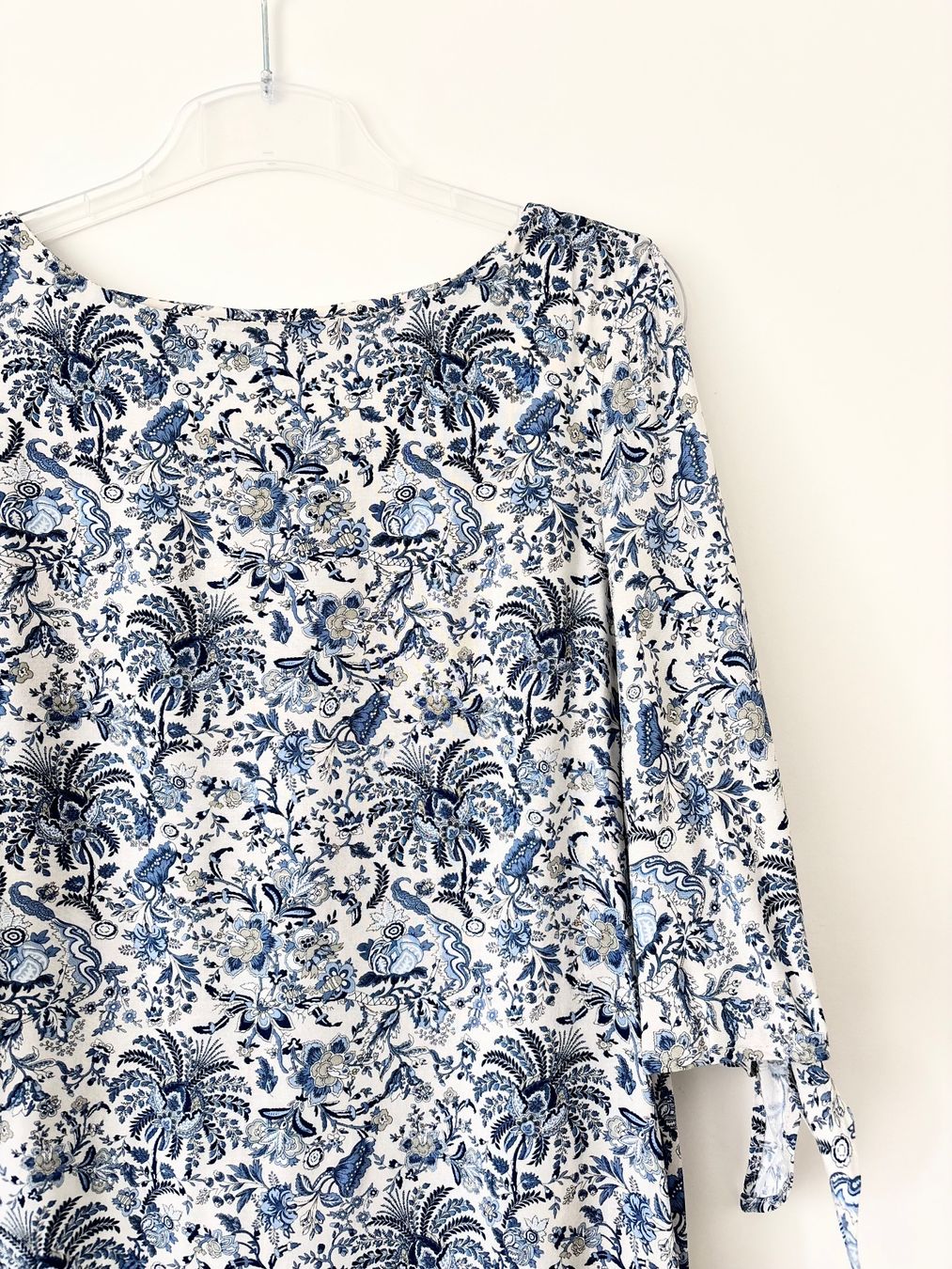 H&M Robes: H&M Kleid blau gemustert Gr. 38 – D'occasion à Bottmingen par ana_5hrv 4