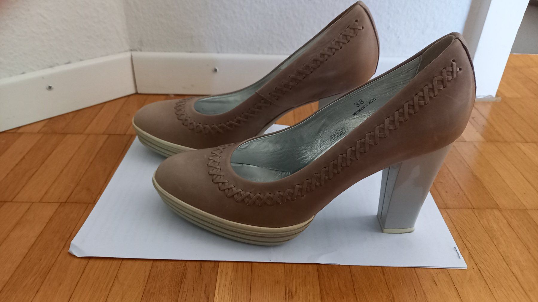 Hogan Scarpe da donna: Plateauschuhe – Usato da Zug venduto da Japan2