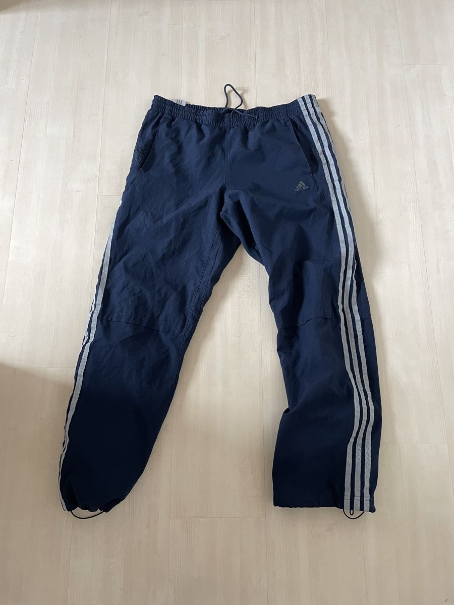 Adidas Pantaloni: Adidas Hose - Navy Blue – Usato da Bremgarten AG venduto da fhr.11