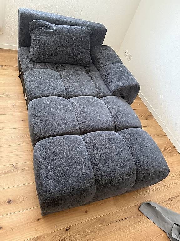 Sofas: Gratis Sofa  – D'occasion à Zürich par Arya2023.