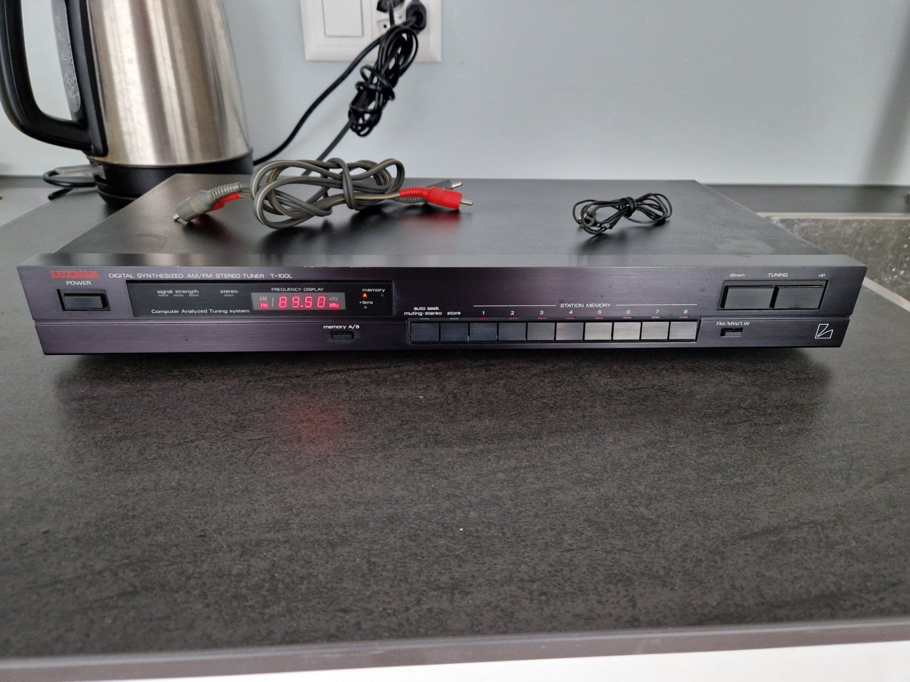 Radio: Luxman T-100L – Usato da Volketswil venduto da tel_n2br