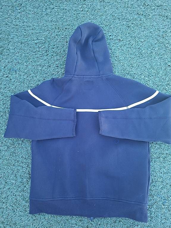 Maglioni & Felpe: Nike Tech Fleece Hoodie  – Usato da Wetzikon ZH venduto da cet_6fbf 2