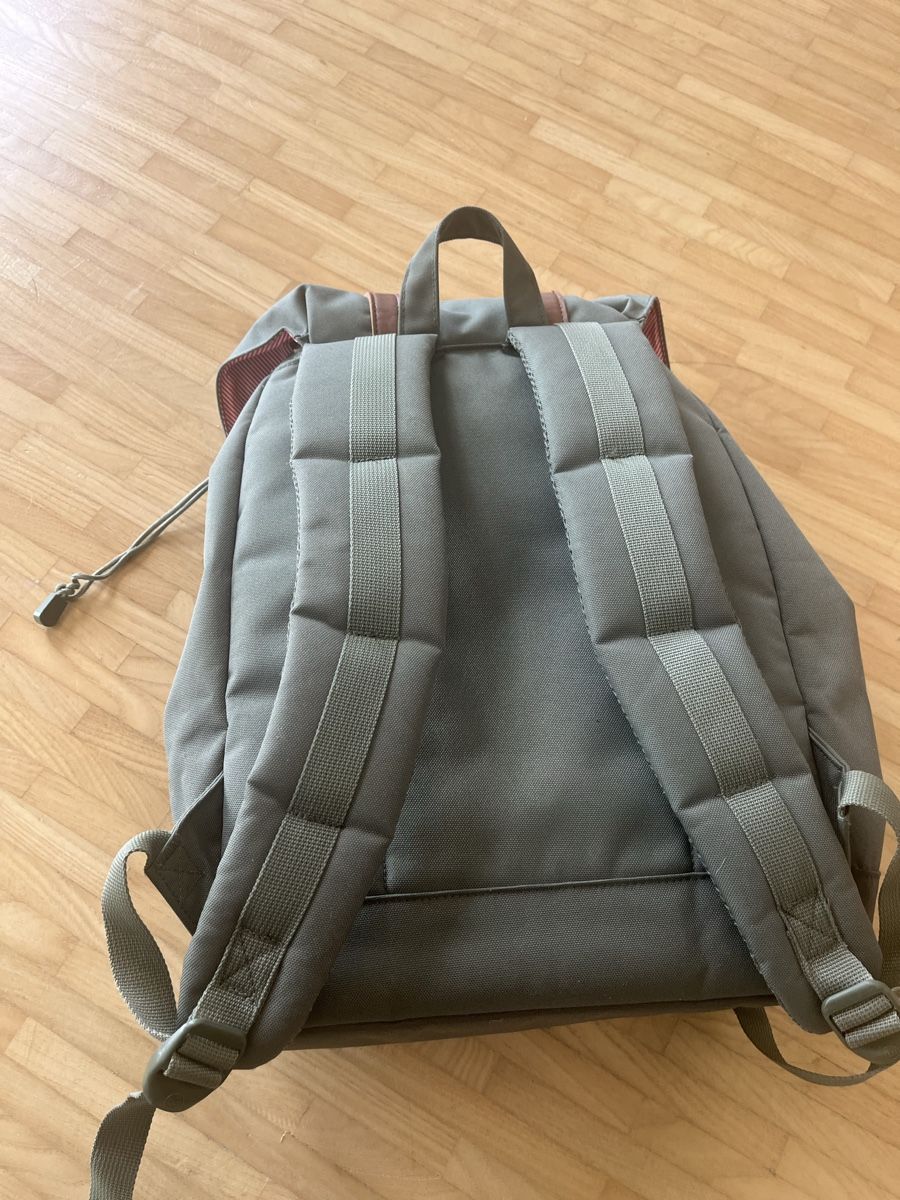 Herschel Sacs à dos: Herschel Rucksack – D'occasion à St. Gallen par elli18 5