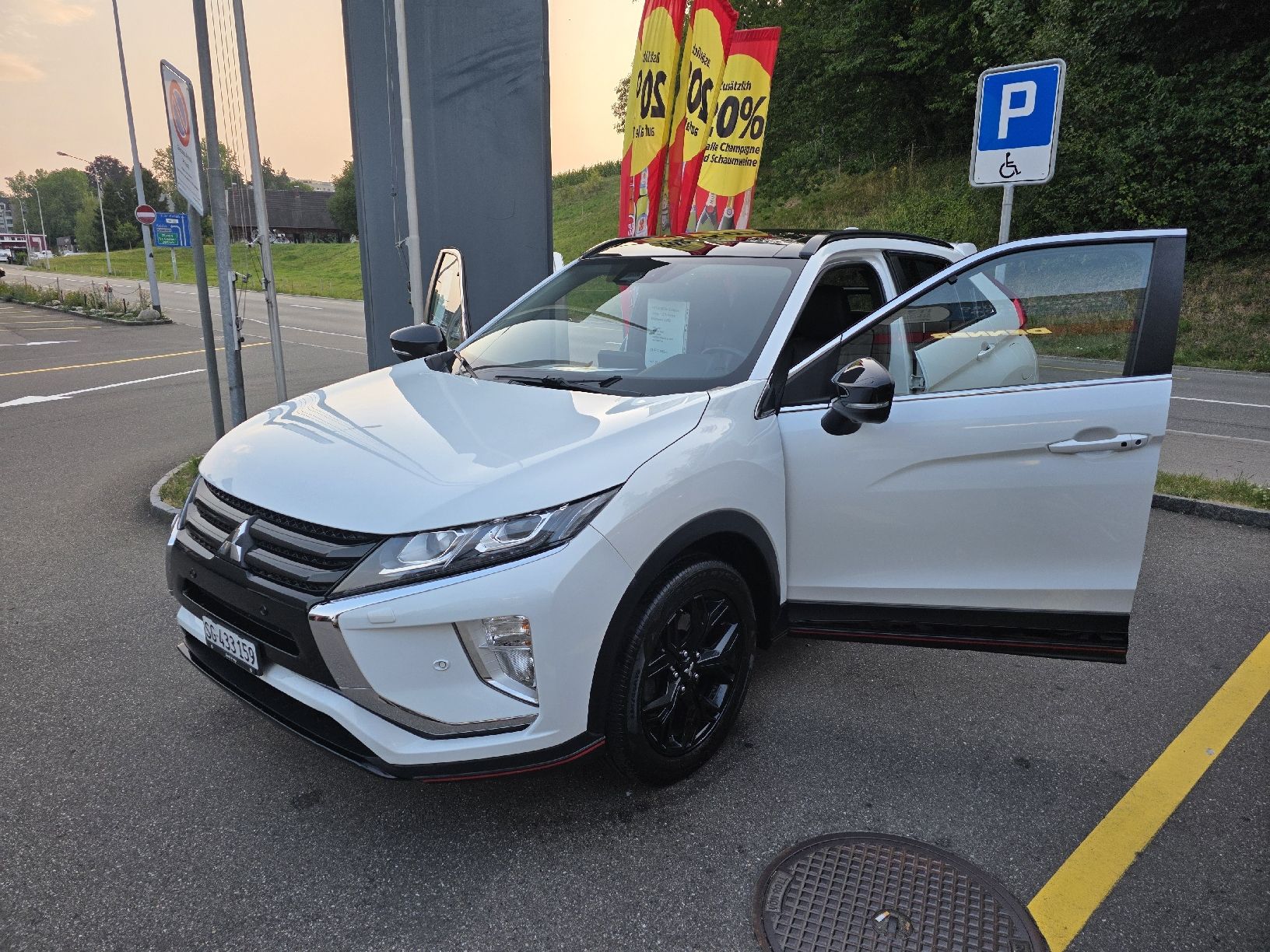 Mitsubishi Autos: MITSUBISHI ECLIPSE CROSS 2020 4x4 AUTOMATIK – Gebraucht aus St. Gallen von SwissGroupImmobilien 2
