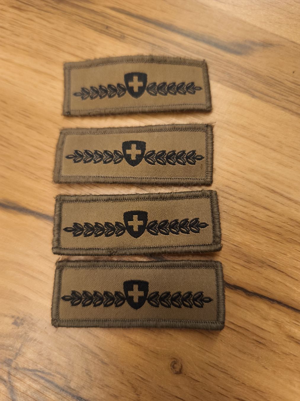 Schweizer Armee Plaketten & Abzeichen: Militär Klett Abzeichen – Gebraucht aus Altishausen von PS1992