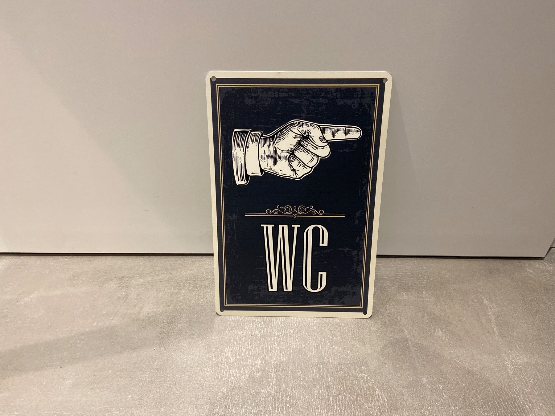 Schilder: Metall Schild Tafel WC Dekoration / Der Renner – Neu und originalverpackt aus Seon von Aaargauer01 5