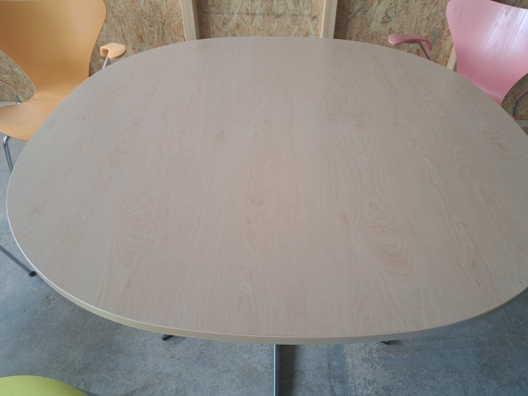 Set di tavolo e panche: Fritz Hansen Esstisch mit 6 Stühlen Designermöbel – Usato da Belp venduto da deal-now 4