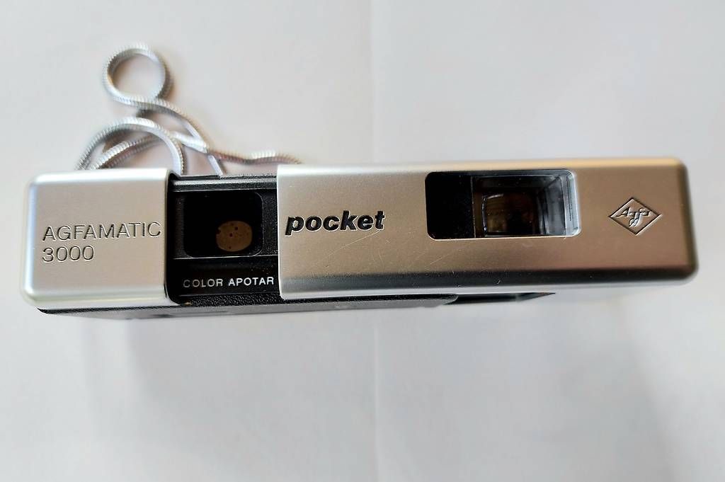 Agfa Fotocamera: Fotokamera  Agfamatic 3000 – Usato da Seuzach venduto da Heinz7947 1