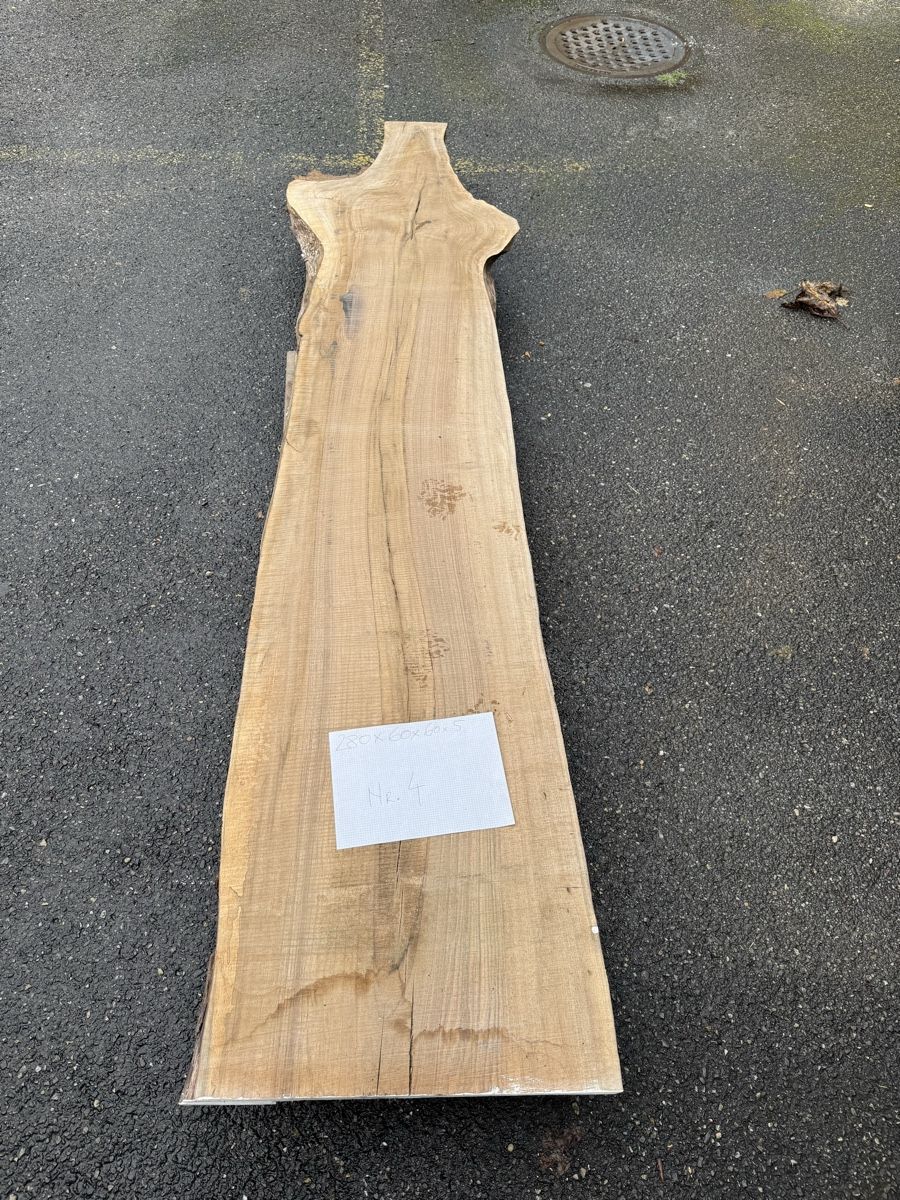 Articoli in legno: Nussbaum Klotzbrett 280  cm lang! – Usato da Gränichen venduto da onkel_xxl 1