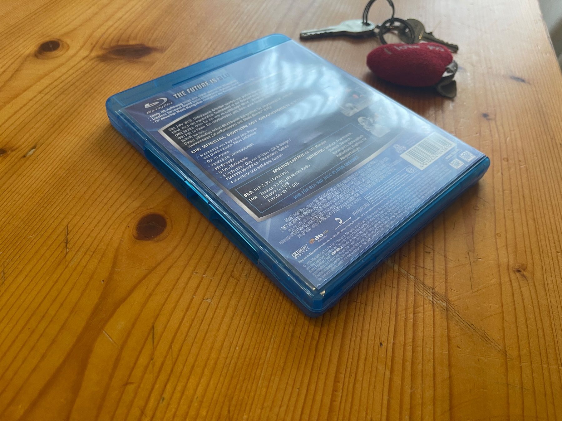 Tutti i DVDs: I, Robot - Will Smith (Blu-ray) – Nuovo (secondo la descrizione) da Weinfelden venduto da ice_heart_xx 2