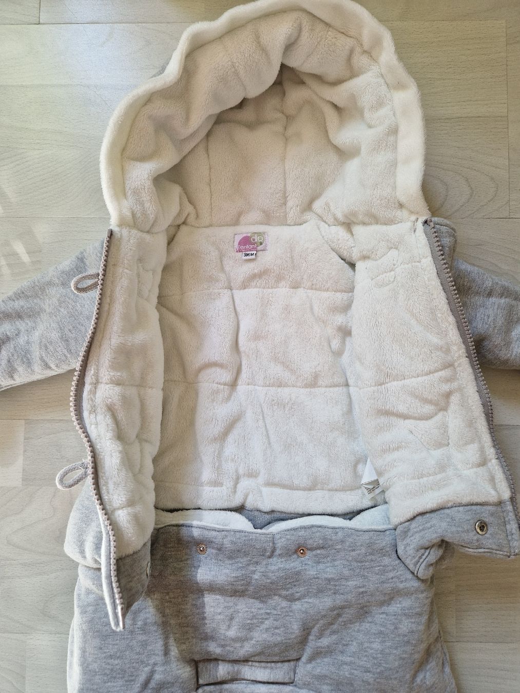 Babyanzüge: Warm suit for baby - 3 months – Gebraucht aus Epalinges von ros_7sdh 1