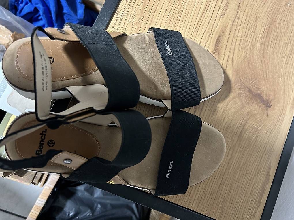 Chaussures femmes: Freizeitschuhe – D'occasion à Kaisten par Sommaren