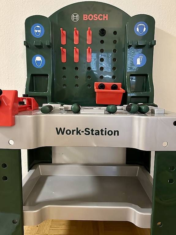 Jouets: Bosch Kinder Work Station 8580 – D'occasion à Thalwil par sup_9rh6 3