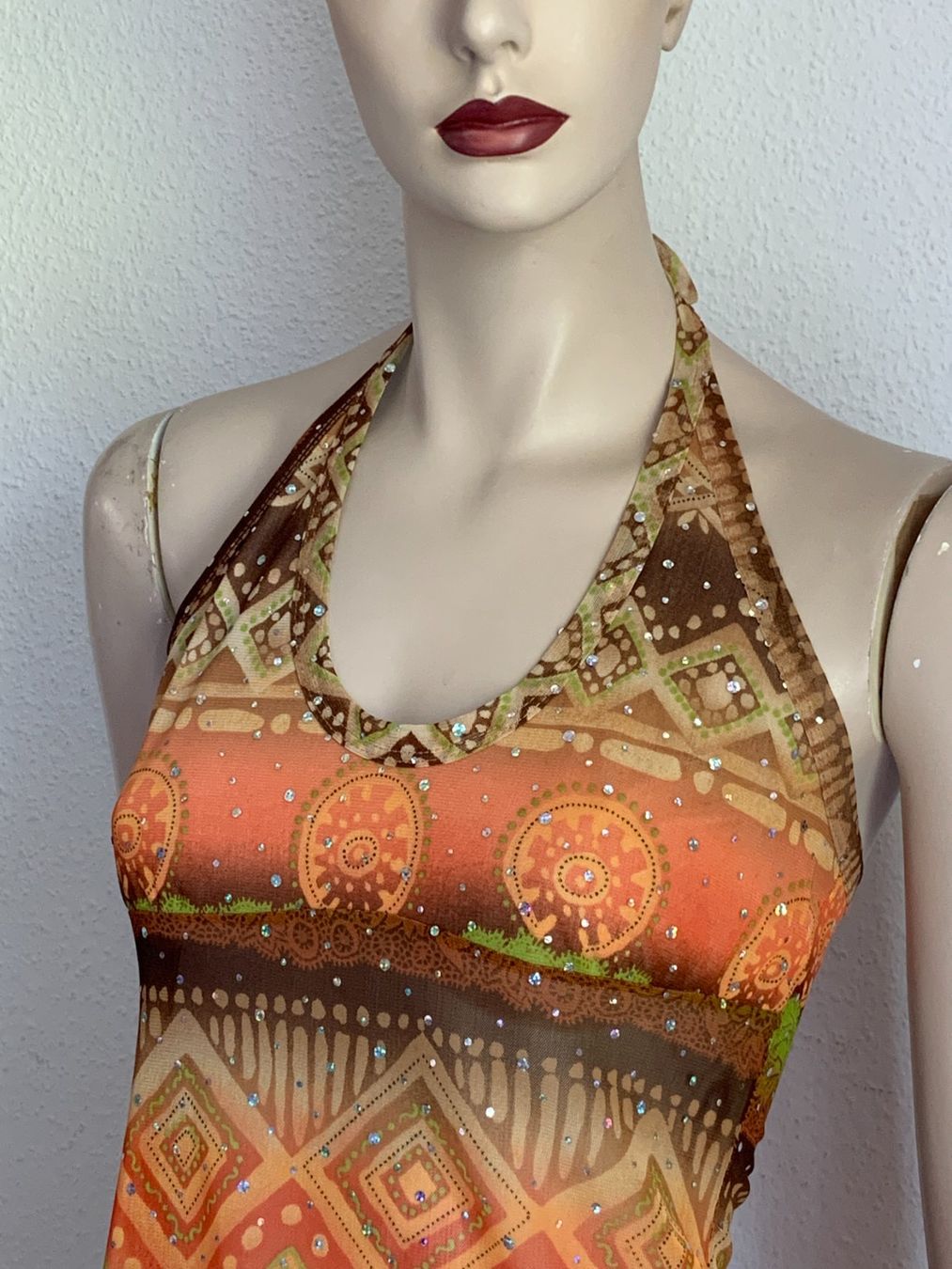 Top: Neckholder Top im Glitzer Boho-Look mit Jeans – Usato da Kloten venduto da Nephty 7