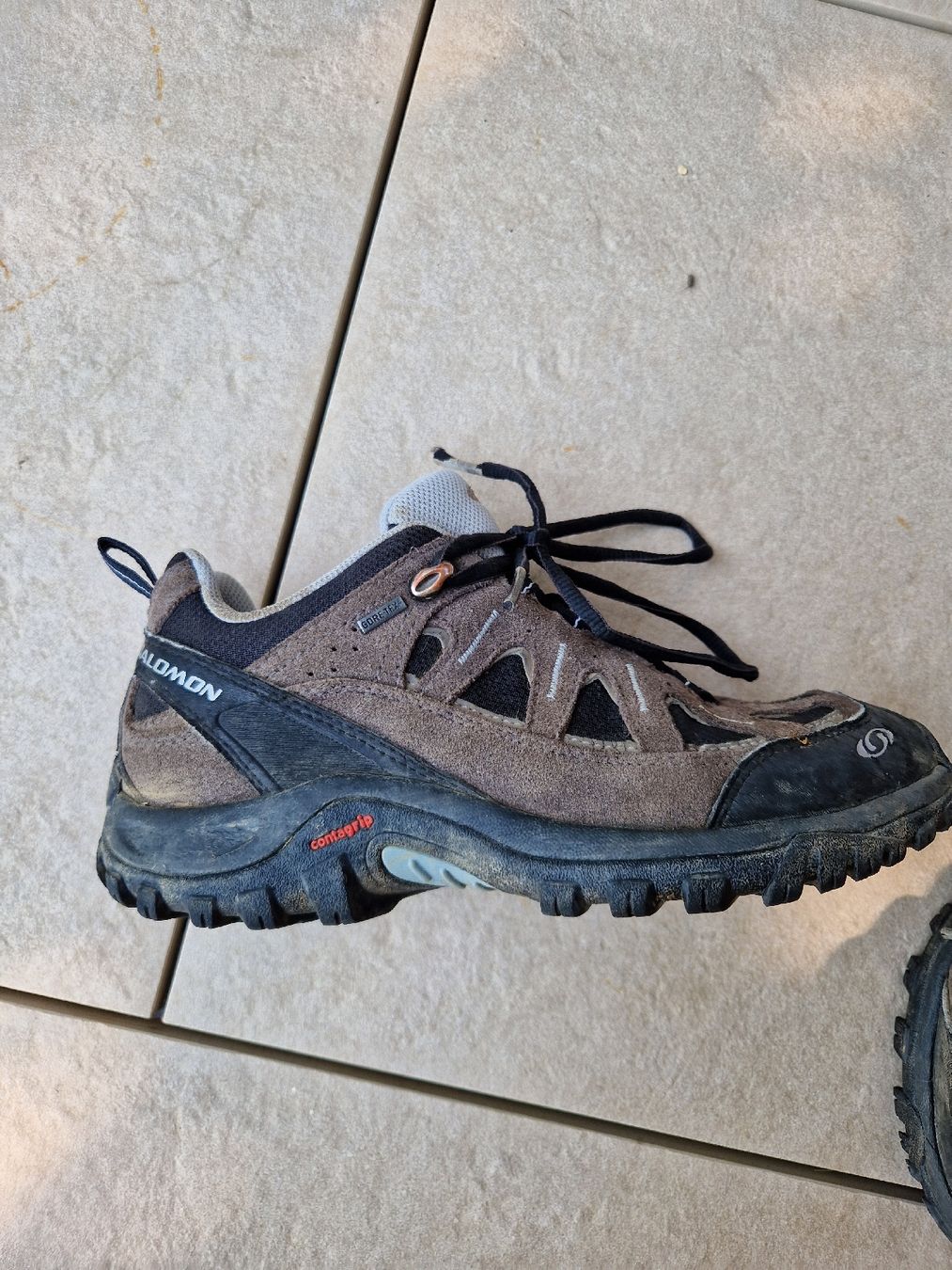 Salomon Scarpe da donna: Salomon Trekkingschuhe Grösse 36 2/3 – Usato da Eschenbach SG venduto da SanFranciscoCalifornia 1
