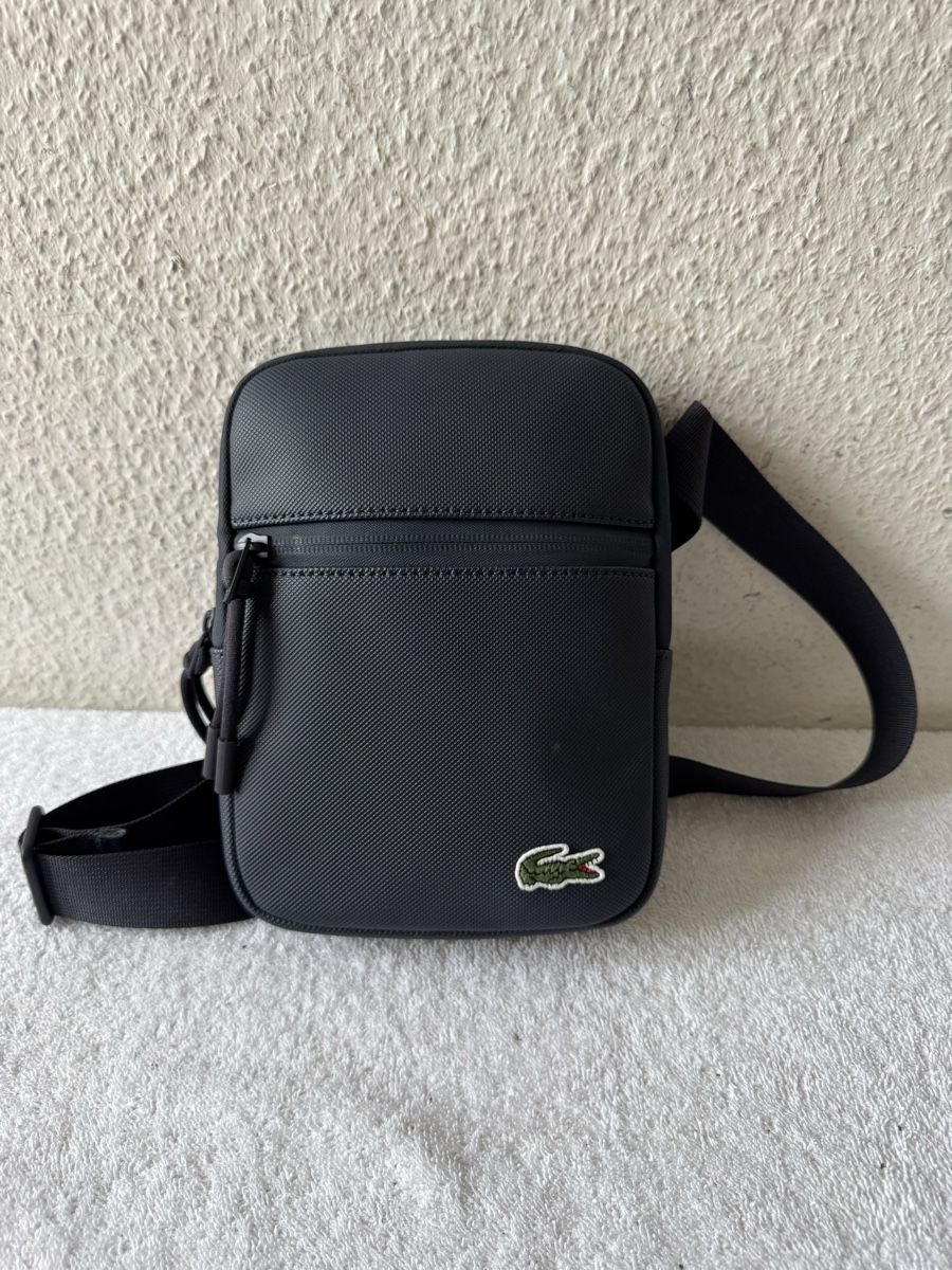 Lacoste Sacs: Lacoste Umhängetasche – Neuf avec emballage d'origine à Lenzburg par Meister_k