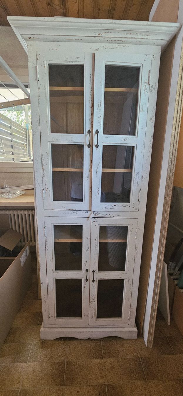 Schränke: Shabby Shic Schrank – Gebraucht aus Tägerwilen von eng_9pwb