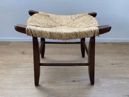 Holzstuhl mit Bast-Sitzfläche rustikal vintage
