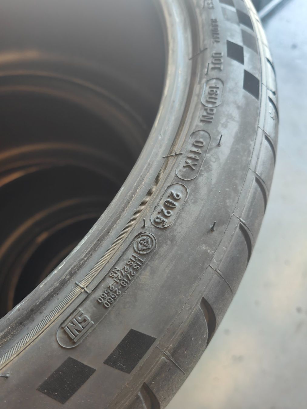 Michelin Pneumatici & Ruote complete: Porsche GT3 Reifen – Usato da Oberengstringen venduto da Reifen-Lagerverkauf 4