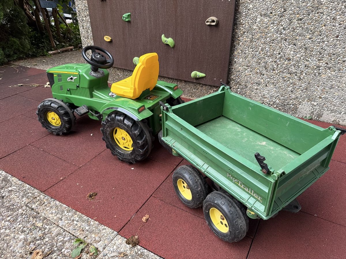 John Deere Fahrzeuge für Kinder: Kindertraktor John Deere 6210R mit Anhänger – Gebraucht aus Stans von lion85 1