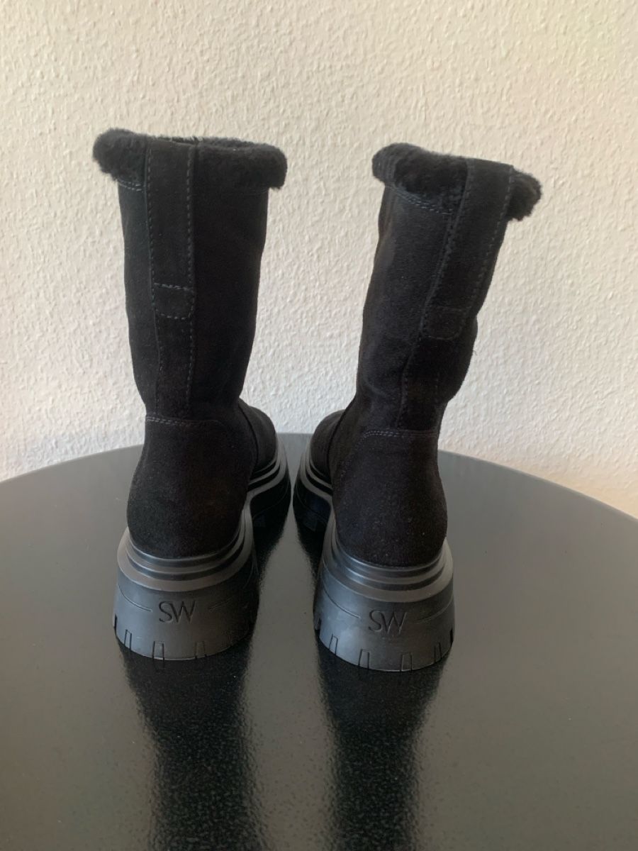 Stuart Weitzman Scarpe da donna: Stuart Weitzman: Exklusive Lammfell-Stiefel, 37, NP $700 – Nuovo (secondo la descrizione) da Luzern venduto da designluzern 4