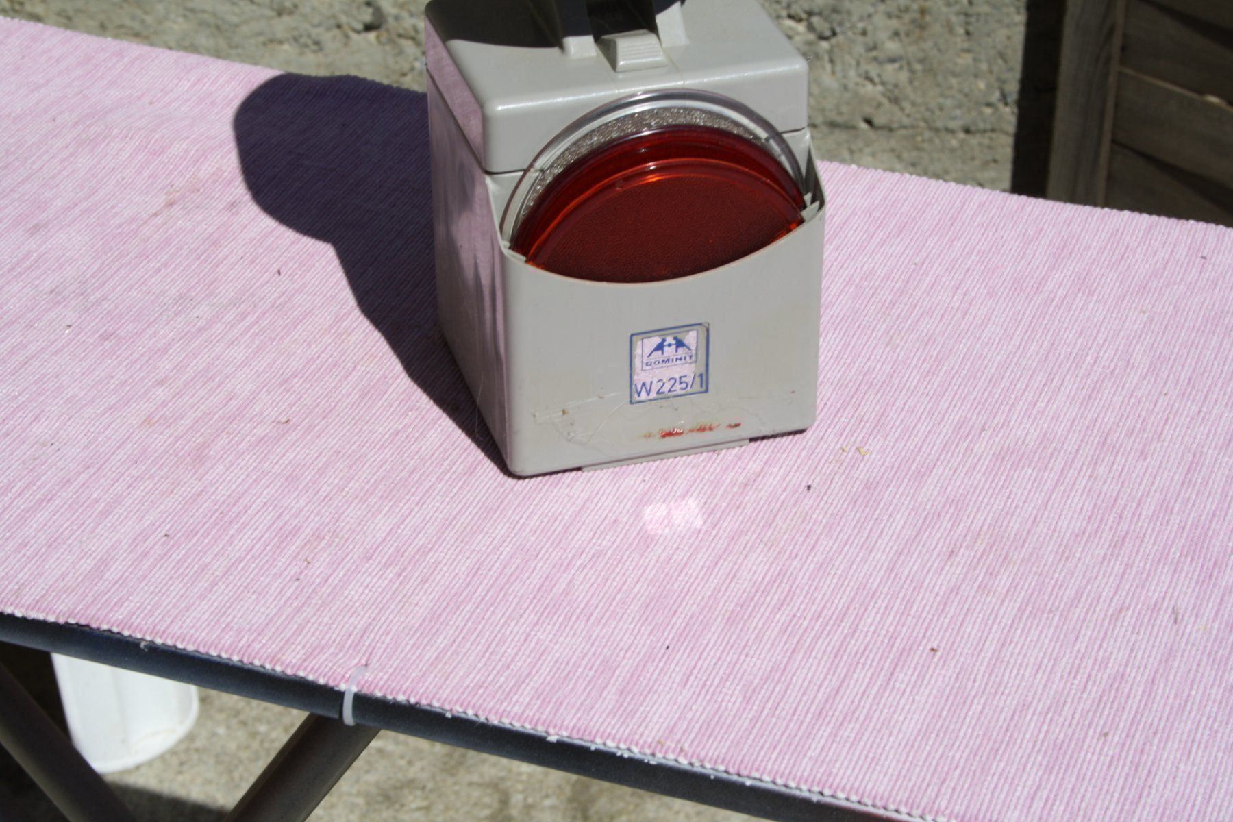 Lampade: ALTE  LAMPE  SBB? – Usato da Wauwil venduto da Pneuedy 5