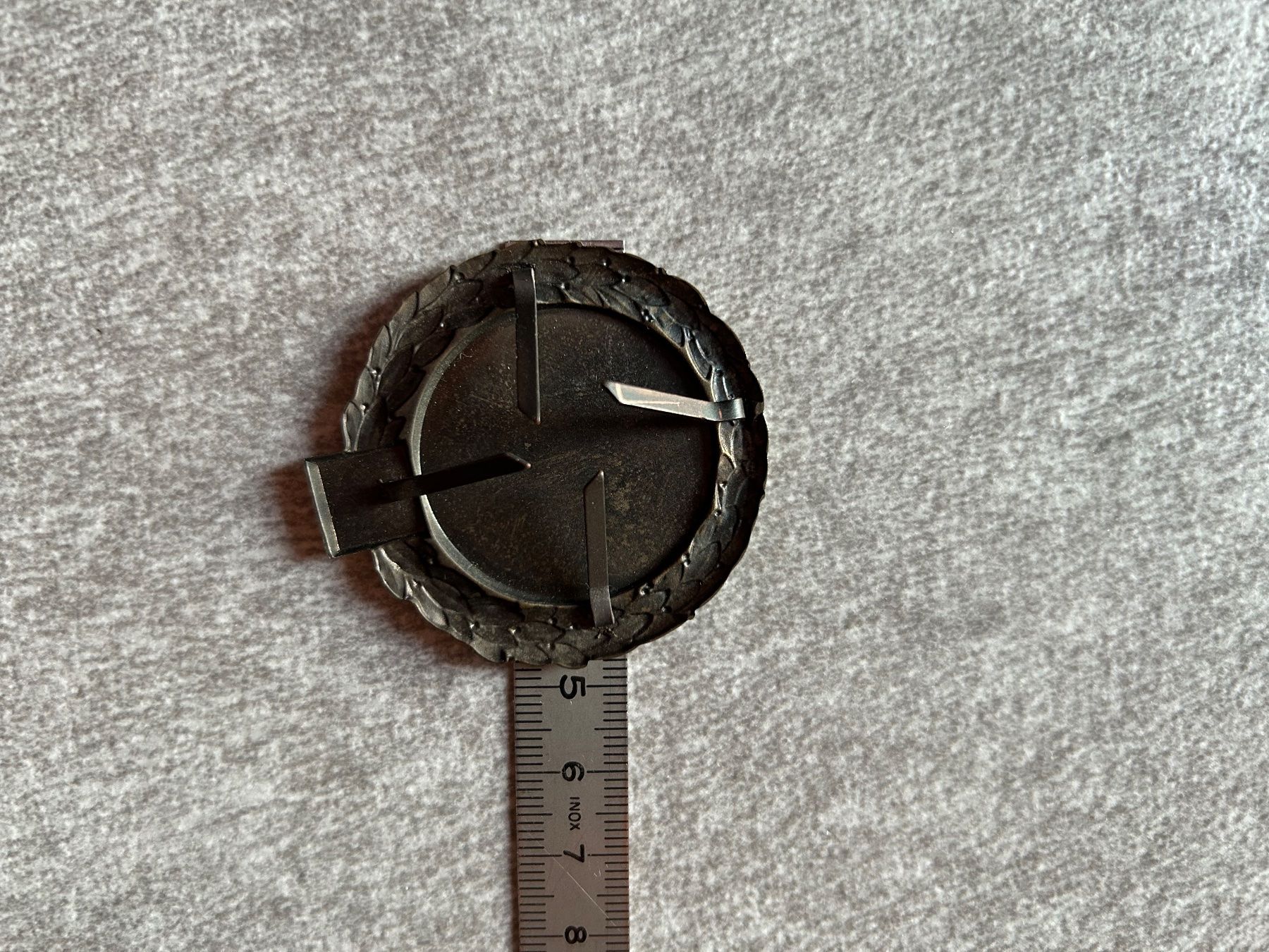 Schweizer Armee Placchette & Badge: Schweizer Armee / embleme de Bérets sanitaire Moudon Losone – Usato da Arbedo venduto da nadia1973 2