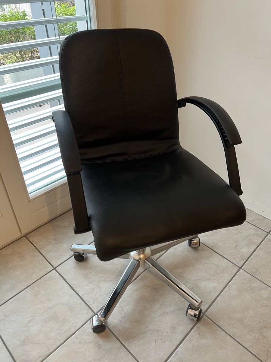 Chaises: Bürostuhl Leder – Neuf (Voir description) à Winterthur par Trevi21 2