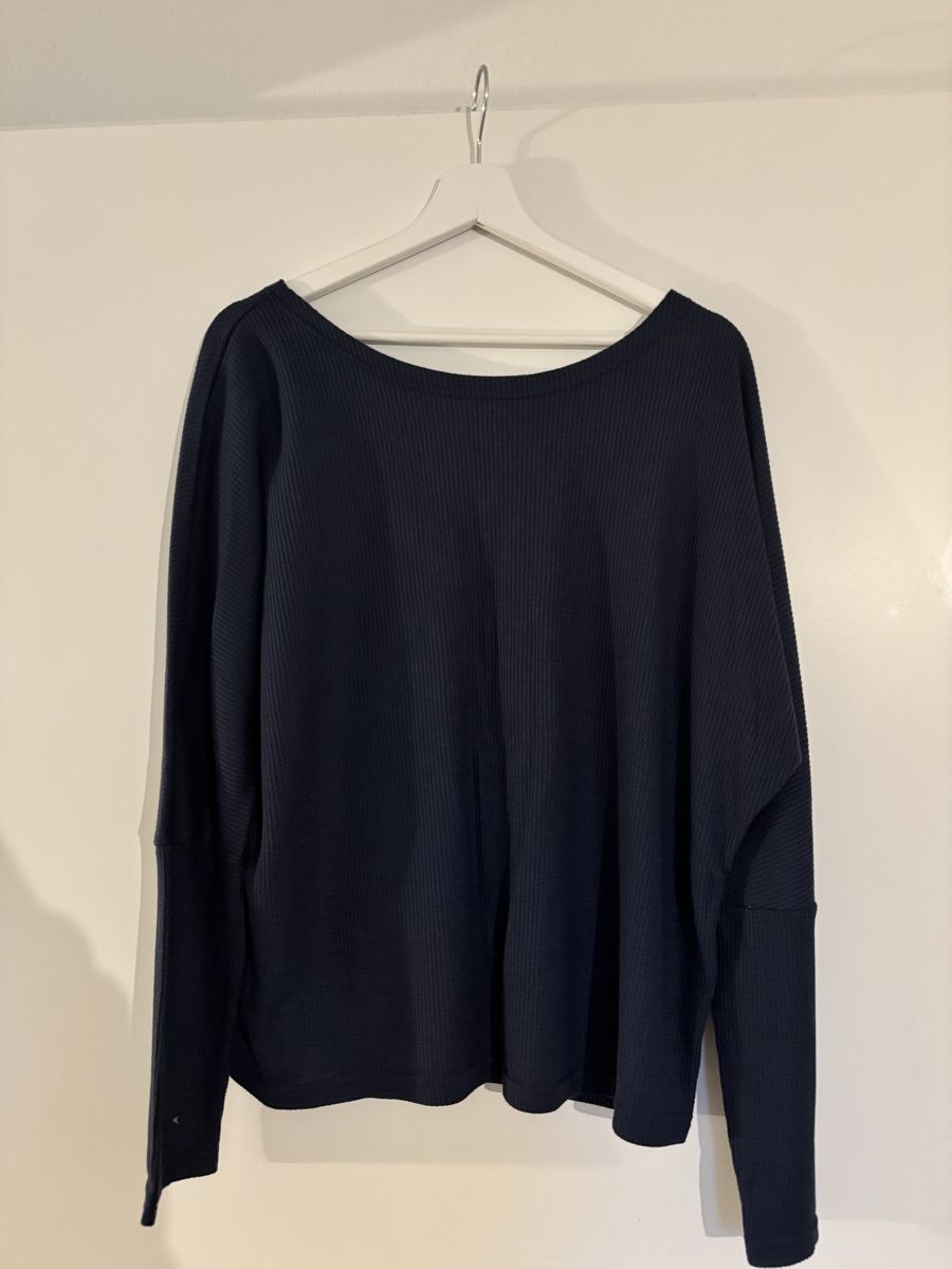 Tops: Langarmshirt gerippt  – Neu (gemäss Beschreibung) aus Rapperswil SG von JuViSh