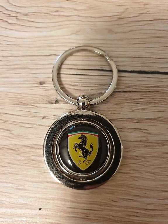 Ferrari Schlüsselanhänger & - bänder: Schlüsselanhänger Ferrari – Neu und originalverpackt aus Bellikon von Kekko11