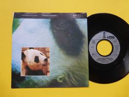 Frankie Goes To Hollywood – Watching The Wildlife