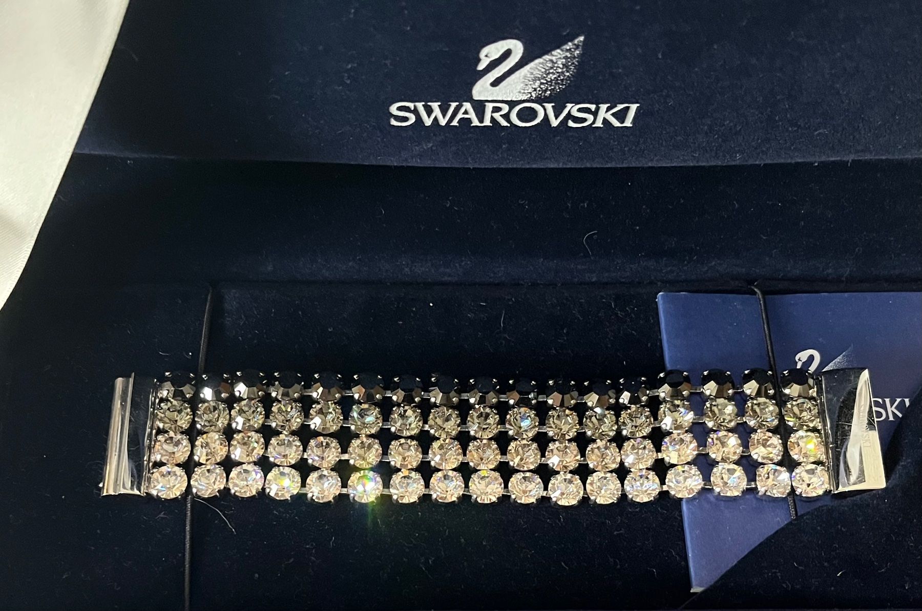 Swarovski Bracciali & Braccialetti: Swarovski statement Armband Neu & original – Nuovo (secondo la descrizione) da Kirchleerau venduto da Piroska05
