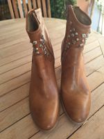 Coole Leder-Stiefeletten mit Nieten Gr. 38