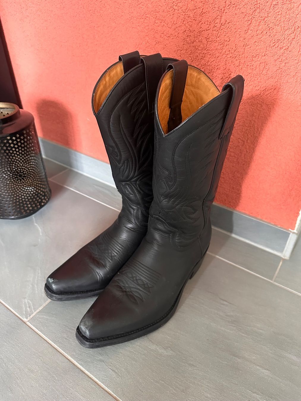 Sendra Scarpe da uomo: Bottes Santiag Cowboy - Sendra Noires – Usato da Estavannens venduto da Woupitoupitouwoup