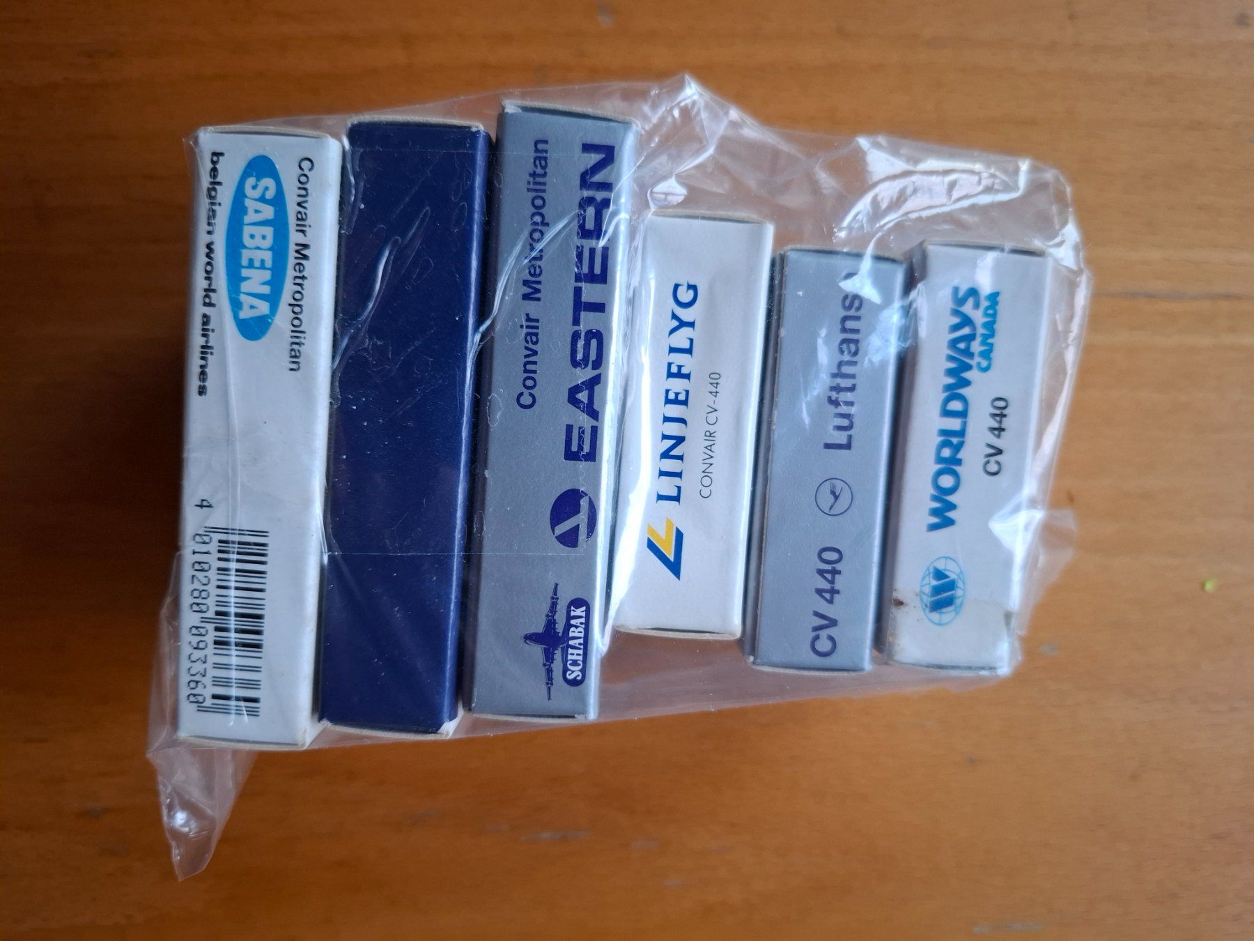 SCHABAK 1/600 - 933/23 CV 440 UNITED AIRLINES