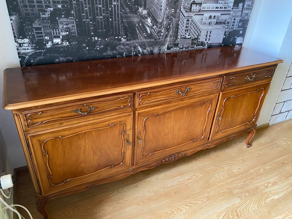 Commodes: Elegantes französisches Sideboard aus Kirschbaumholz – Klass – D'occasion à Bettingen par siw_ykn7