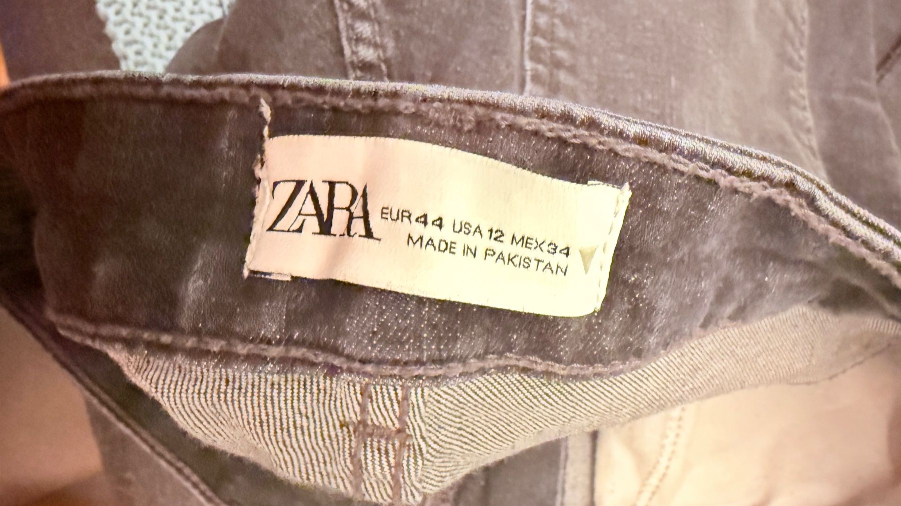 Zara Jeans: • Zara Jeans • – Gebraucht aus Basel von mendoza13 3