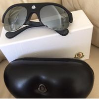 Moncler: occhiali da sole: nuovi!