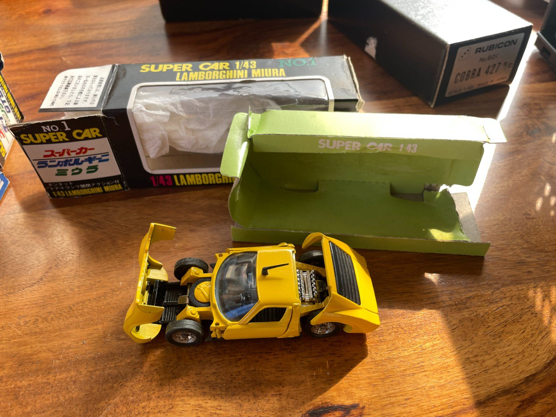 Lamborghini Modellini d'auto: Lamborghini Miura        Sakura 1:43 – Nuovo e nell'imballaggio originale da Wohlen AG venduto da Erelpowerline 1