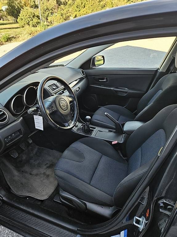 Mazda Autos: Mazda 3 1.6 essence – D'occasion à Bramois par Jonv9 3
