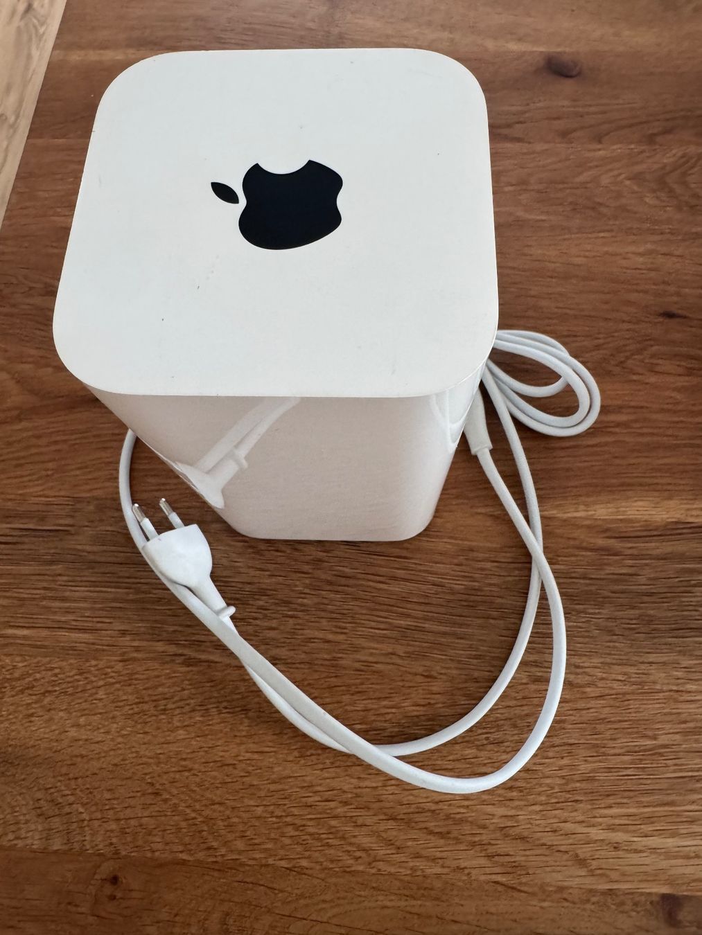 Apple Modem & Router: Apple A1470 Time Capsule! – Usato da Einsiedeln venduto da Nadine_Nadine