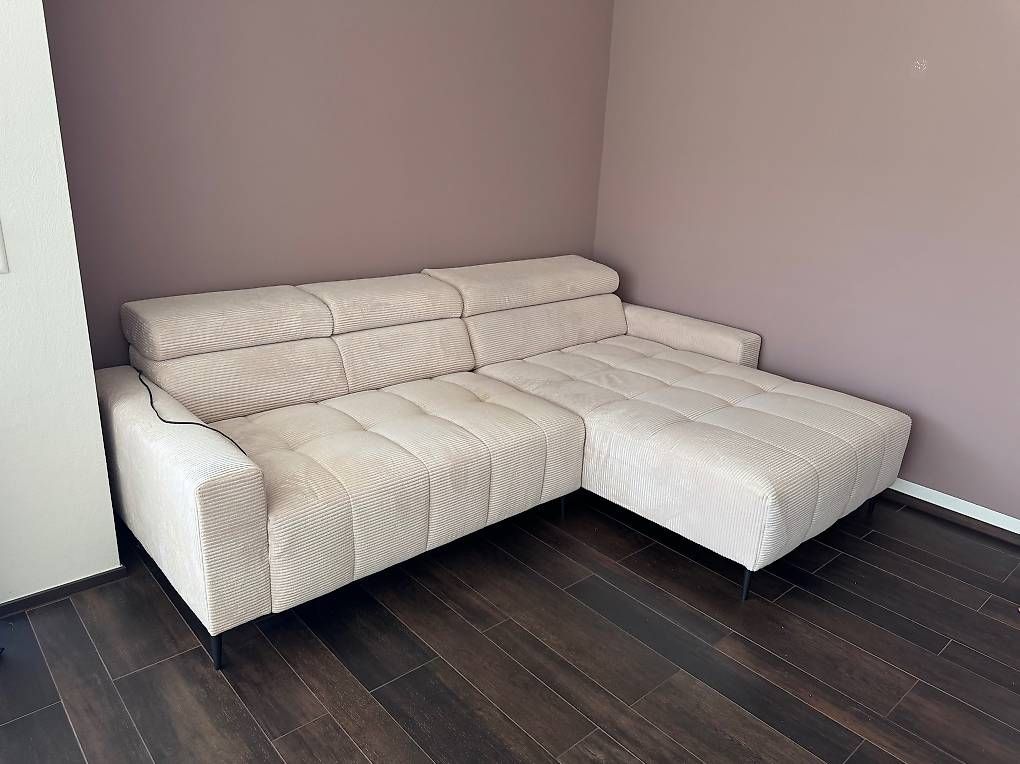 Divani: Modernes Ecksofa mit elektrischer Relaxfunktion  wie neu – Usato da Jona venduto da C.Mayer92
