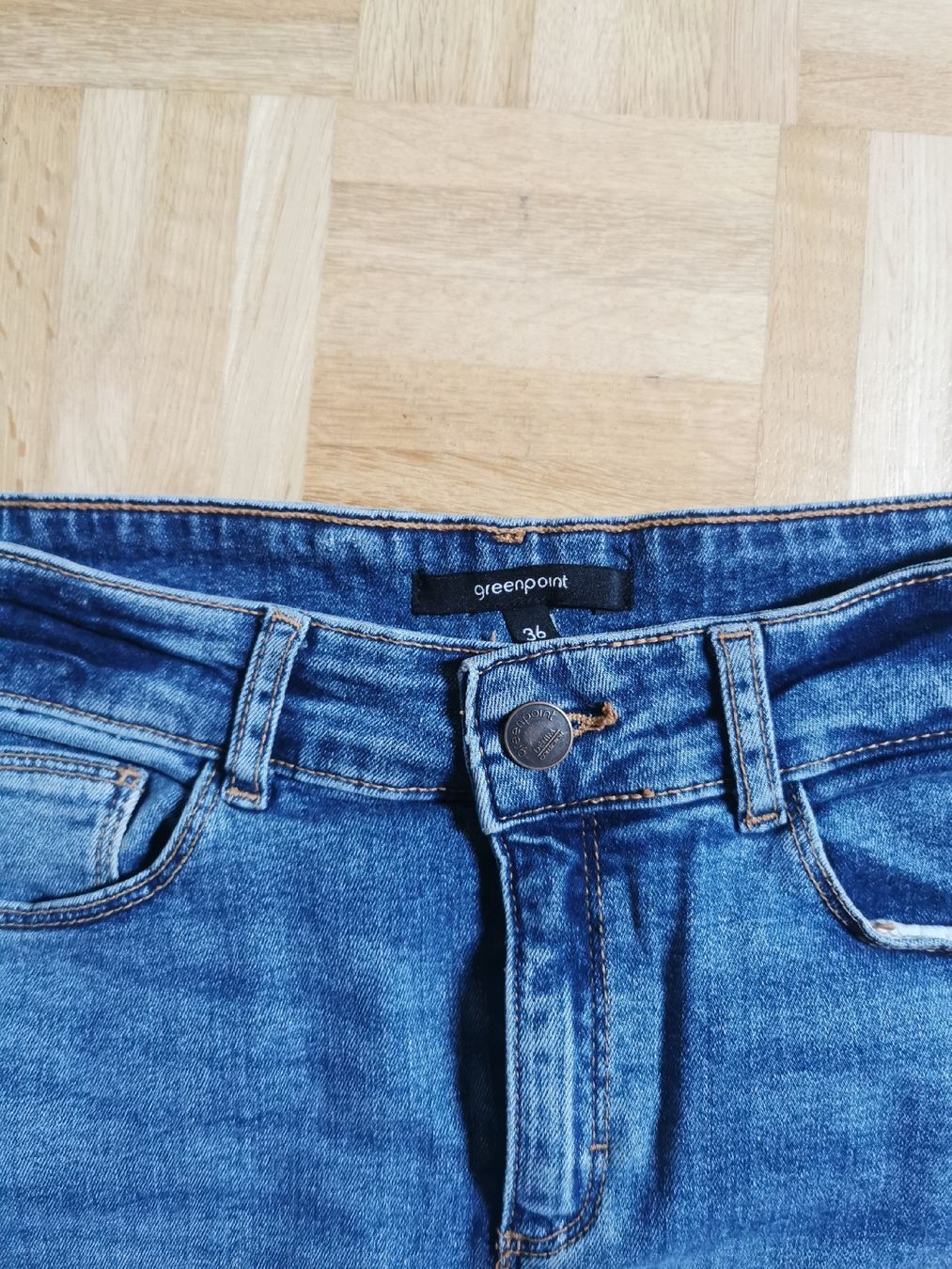 Gonne: Schicker Jeansrock Gr. 36, mit Schlitz, – Usato da Fislisbach venduto da mojar 1